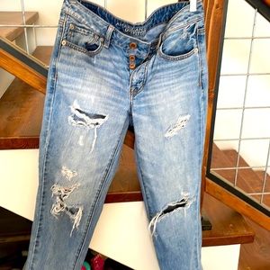 American Eagle boy crop jeans